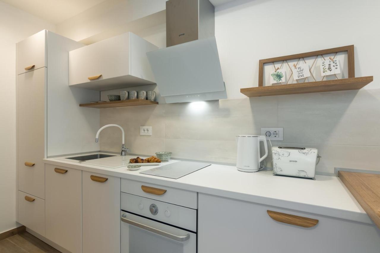 Apartment Norah With Private Parking Pula Buitenkant foto