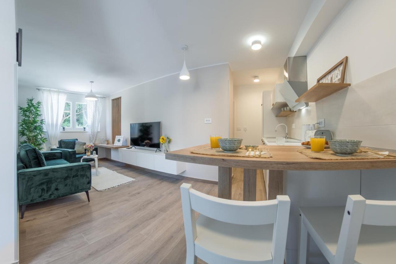 Apartment Norah With Private Parking Pula Buitenkant foto