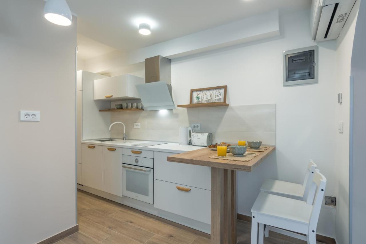 Apartment Norah With Private Parking Pula Buitenkant foto
